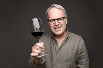 Famoso crítico de EE.UU. dice que “el vino chileno está en su mejor momento”