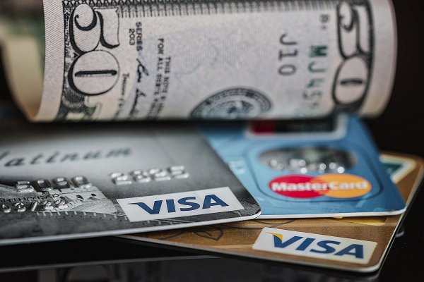 ¿Conviene abrir una cuenta bancaria en el extranjero?