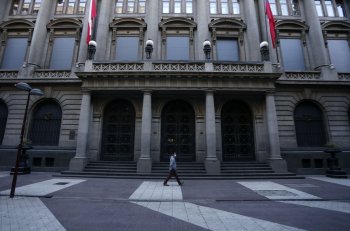 Las platas de Pinochet que vuelven a complicar al Banco de Chile