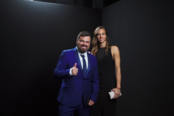 El representante que acompañó a Tiane Endler a llegar a la cima del fútbol femenino