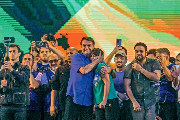 Bolsonaro se apoya en los evangélicos de Brasil para reactivar su candidatura a la reelección