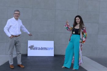 Joaquín Lavín en modo startup: funda edtech con ex Seremi de Educación y creador de Puntaje Nacional