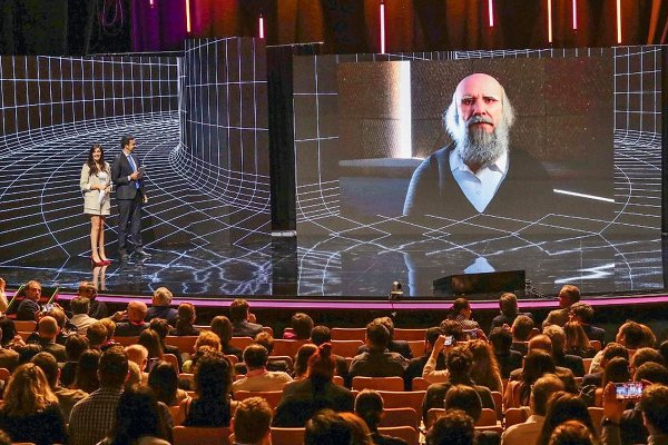 Guía de Ocio: El creador del "Darwin virtual" que deslumbró en el Congreso Futuro