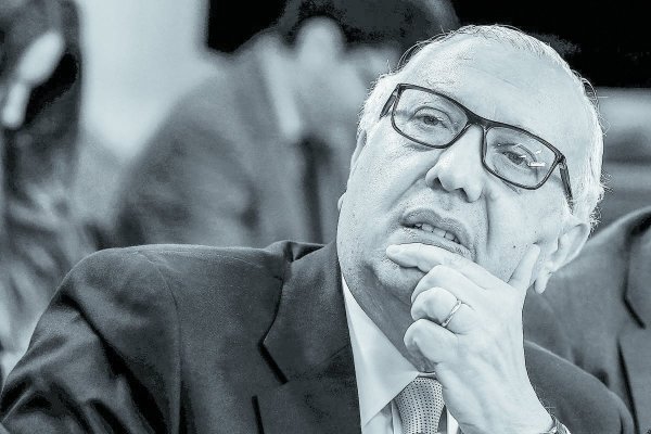 Petersen: El último querellante que sigue en la causa contra Álvaro Saieh