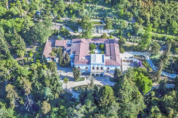La casa más cara de Santiago tendría nuevo dueño: en sus terrenos construiría un condominio