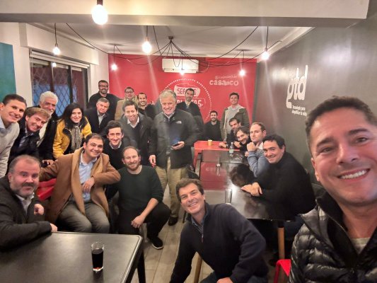 Rodrigo Delgado, Carlos Alberto Cartoni, Tomás Claro: la reunión que organizó Nicolás Shea para Max Luksic