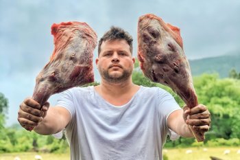 Influencer parrillero Chilean Butcher abre bar de carnes en Nueva Costanera