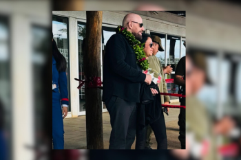 Pesca, sushi y moais: lo que no se supo de la visita de John Travolta a Rapa Nui