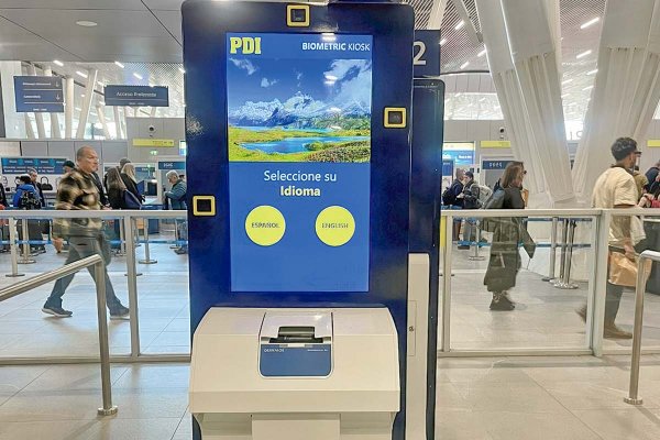 Zoom a las criticadas máquinas de autoatención del aeropuerto