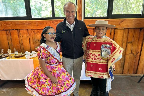Con manta cacique y pie de cueca: las despedidas mapuche de Luis Felipe Gazitúa