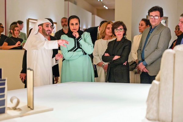 La improbable ruta de obras de Roberto Matta, Cecilia Vicuña y Eugenio Dittborn al museo más importante de Qatar